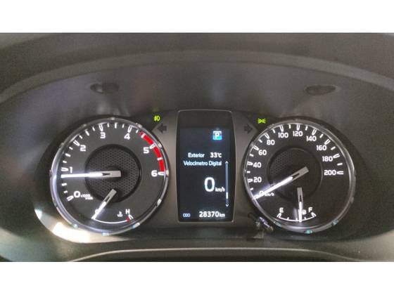 TOYOTA HILUX 2.8 D-4D TURBO DIESEL CD SRV 4X4 AUTOMÁTICO